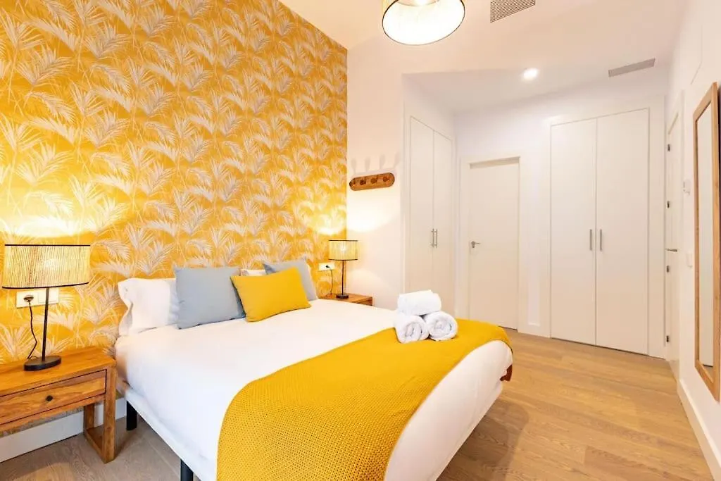 Angeles Deluxe Suite By Valcambre Seville Spain