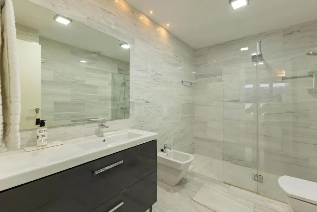 Angeles Deluxe Suite By Valcambre Seville 0*,  Spain